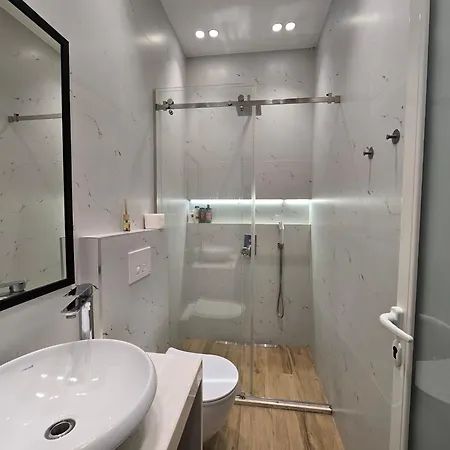 Appartamento Urban Oazis -central & Steps To Attractions