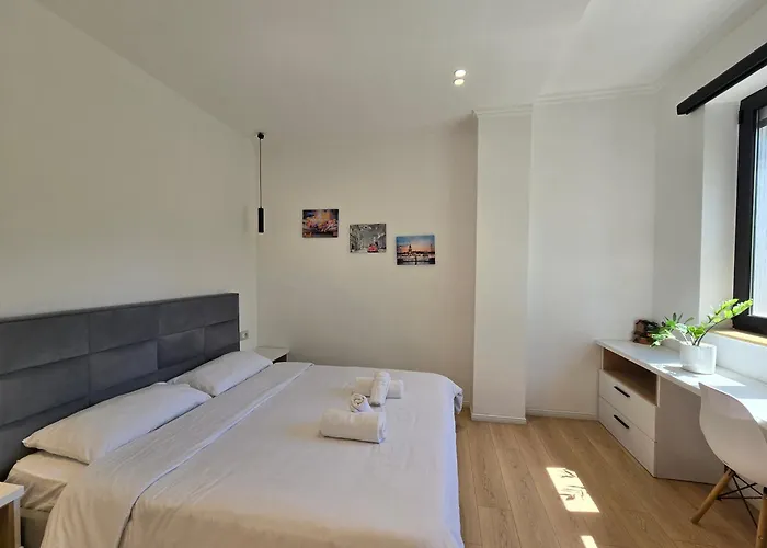 Urban Oazis -central & Steps To Attractions Appartamento