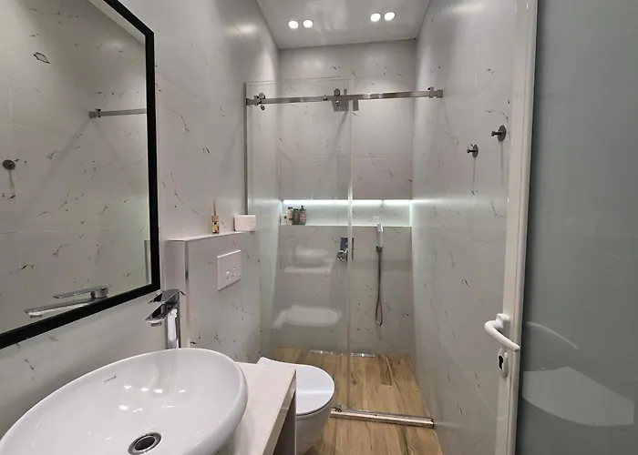 Appartamento Urban Oazis -central & Steps To Attractions